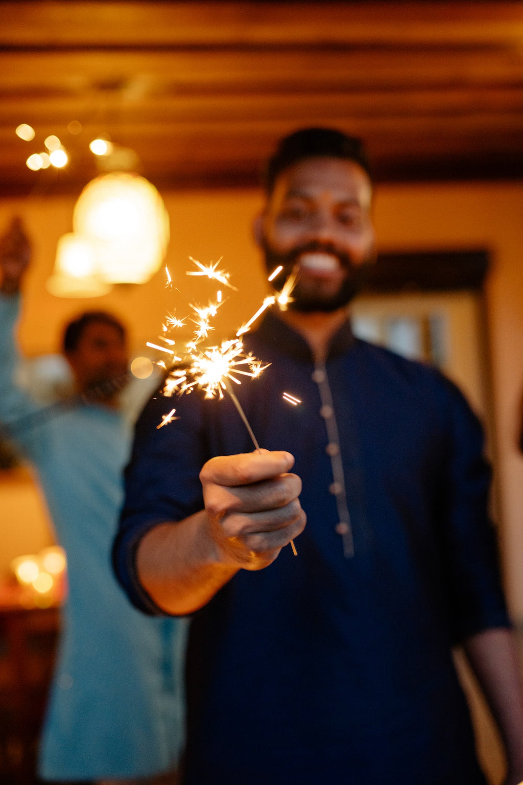 Clever Ideas for Indoor Diwali Photography Poses - Vicky Roy