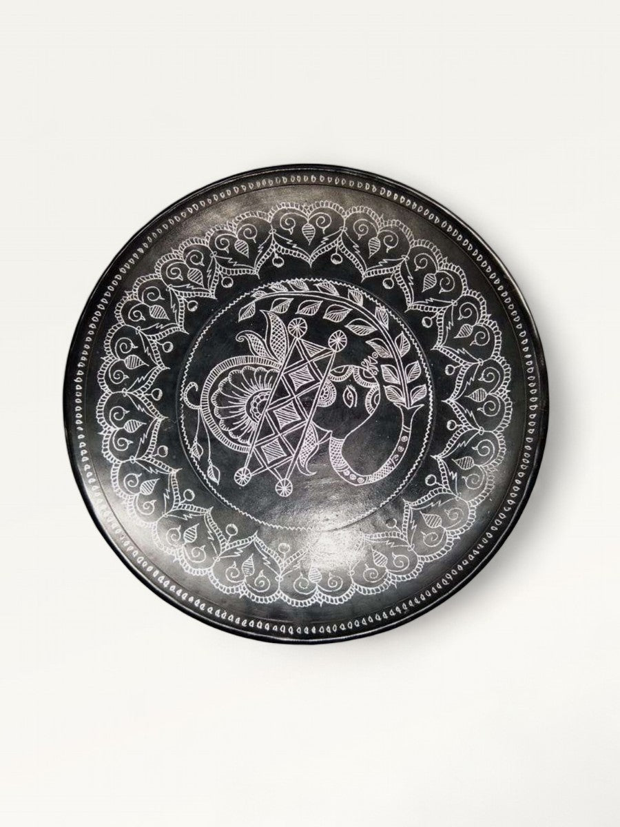 Shop Plate in Black Pottery by Ramjatan Prajapati