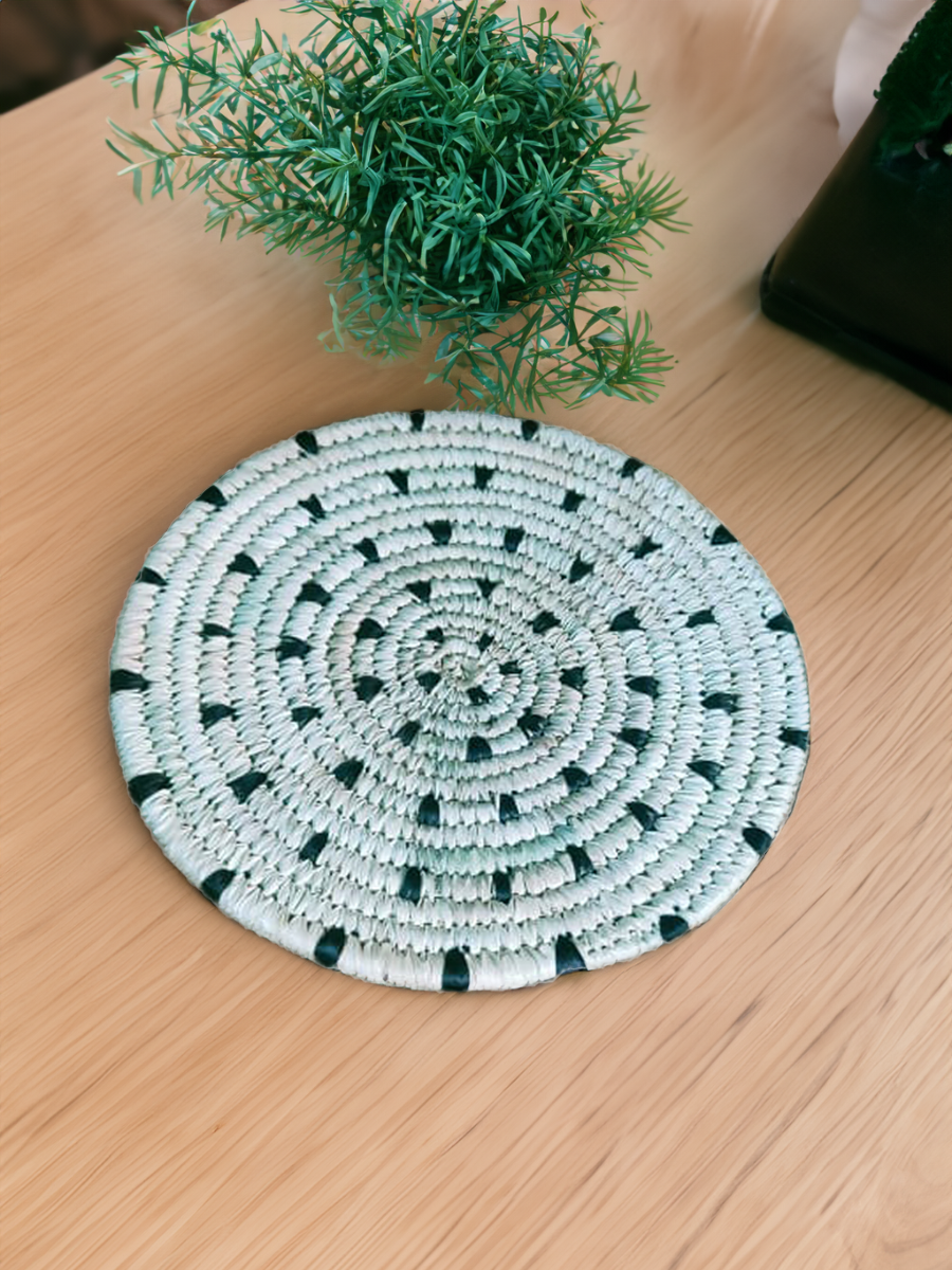 Shop Circle patterned Coaster In Sabari Grass Work by Dipali Mura