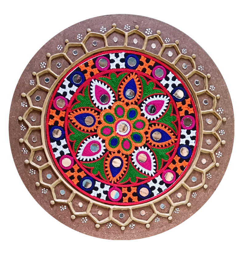 Buy Circular Patchwork Lippan by Nalemitha