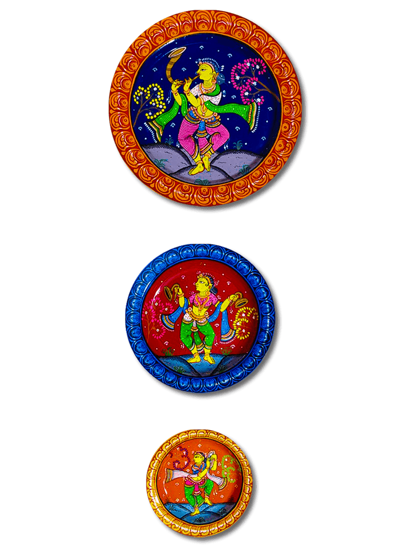 Shop for Set of 3 Pattachitra Wooden Wall Plates at memeraki