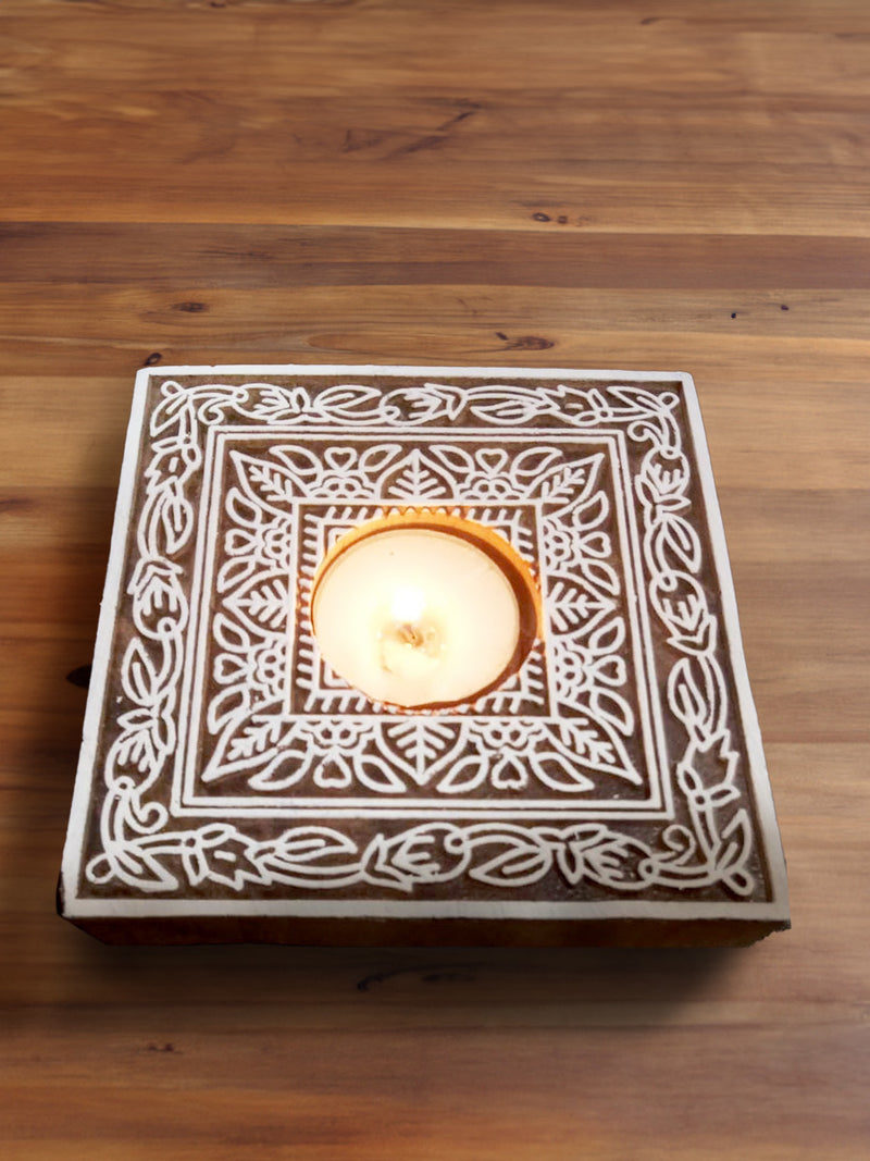 Square diya art by Vikas Singh for Sale